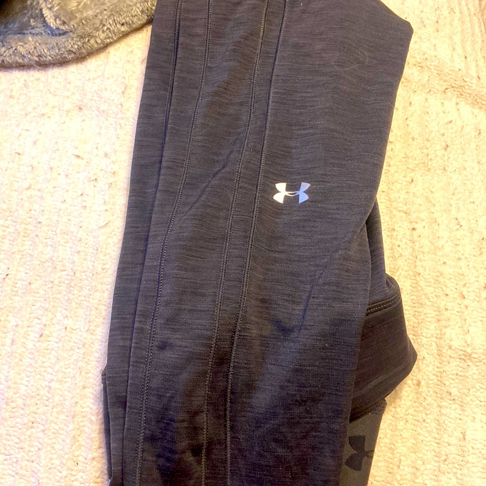 Under amour spandex material leggings